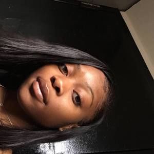 Meet your Posher, Samia